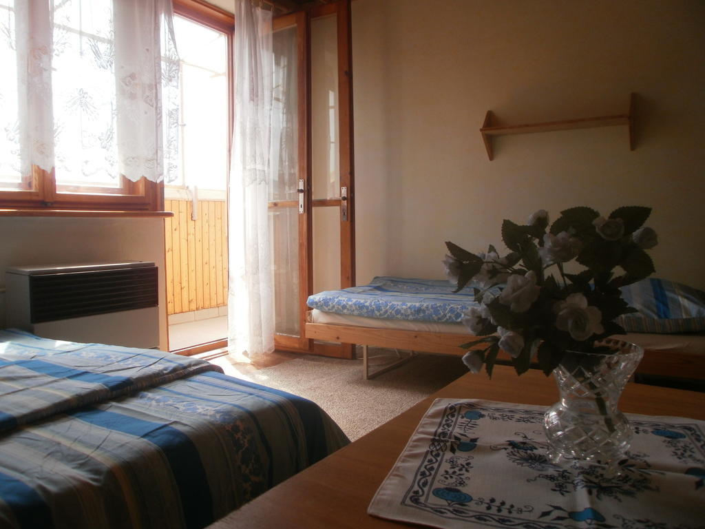 Apartamento Vysoké Tatry - Svit Habitación foto